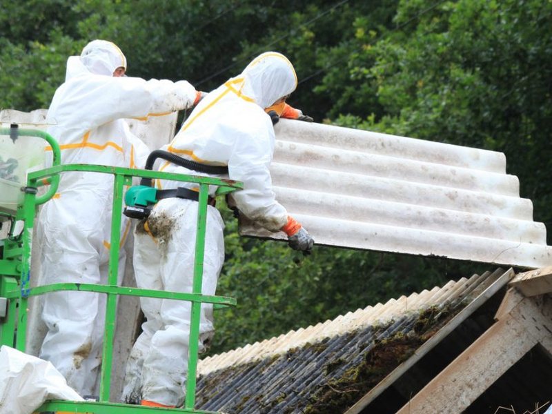 Asbestos incident assessment and clean-up